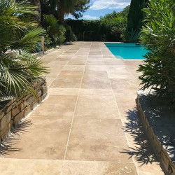 Margelle Travertin Beige Mix finition vieillie tambour