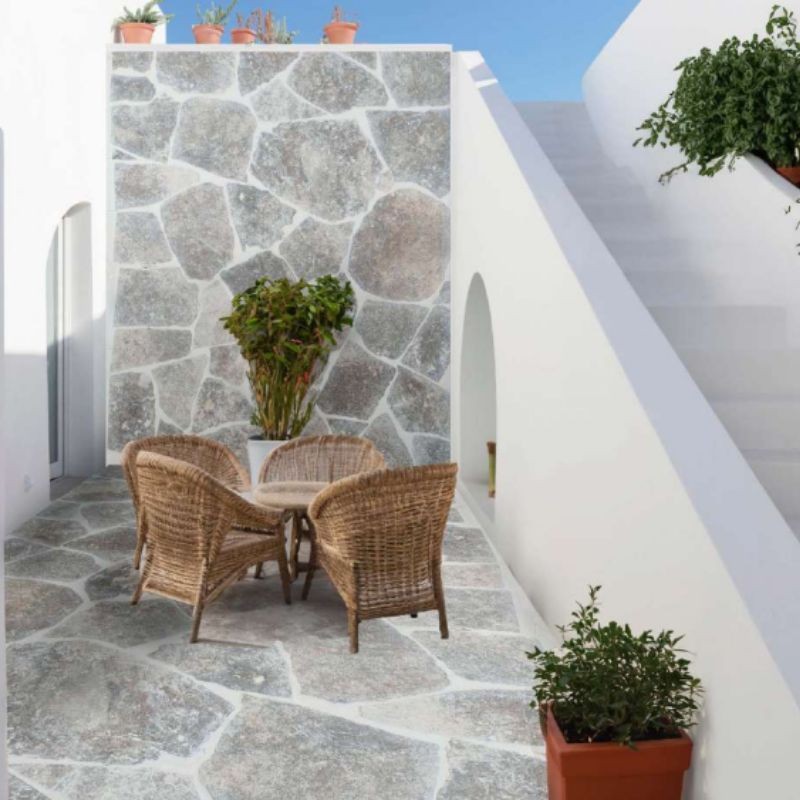 Opus Incertum Travertin Silver finition vieillie tambour