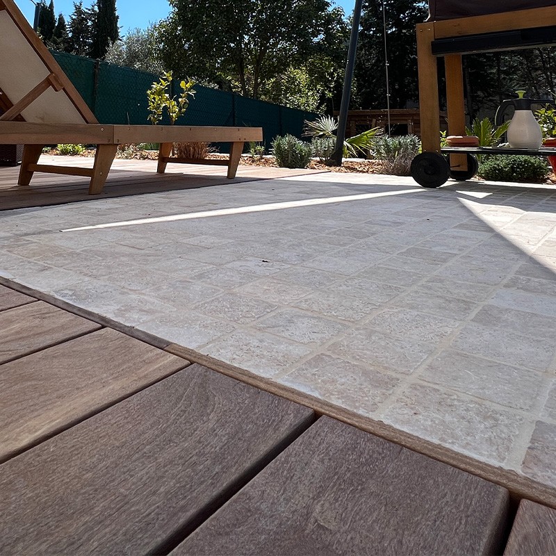 Pavés Travertin Beige Rustic finition vieillie