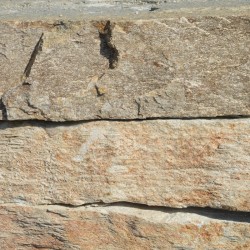 Marche Naturelle Gneiss des Alpes Mordorée