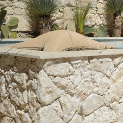 Angle Pierre de Parement...