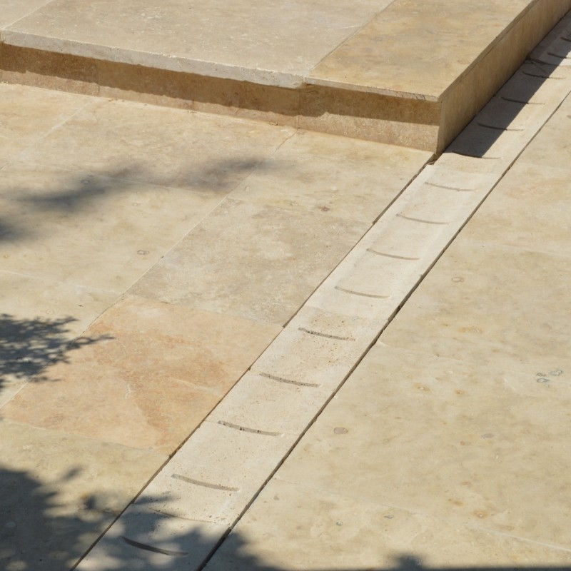 Caniveaux Travertin Beige Ivoire Modern Finish